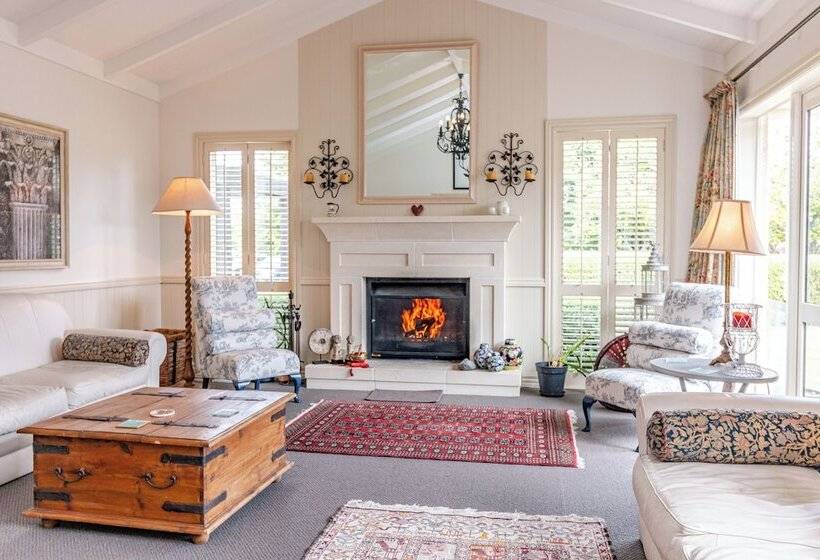 בית מלון כפרי Ruapehu Country Lodge