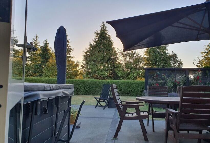 בית מלון כפרי Ruapehu Country Lodge