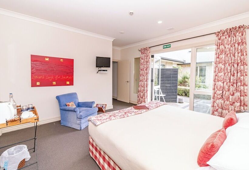 בית מלון כפרי Ruapehu Country Lodge