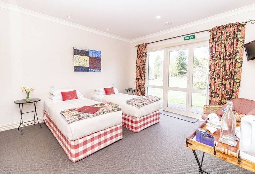 בית מלון כפרי Ruapehu Country Lodge