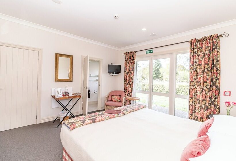 בית מלון כפרי Ruapehu Country Lodge