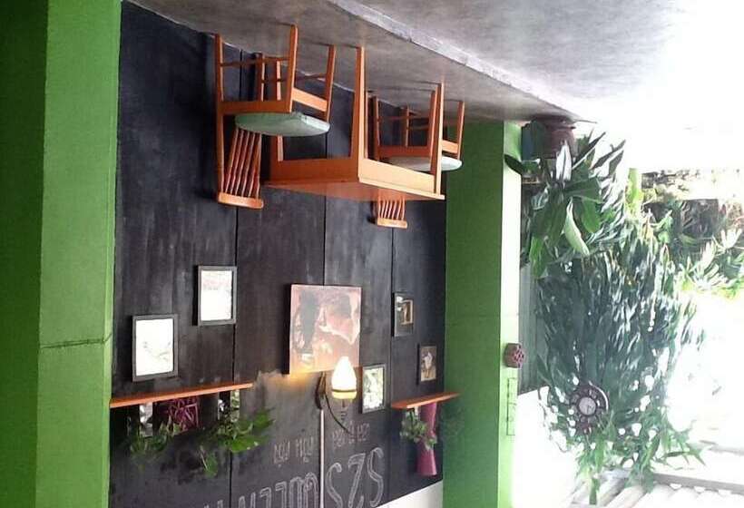 בית מלון כפרי S2s Queen Trang