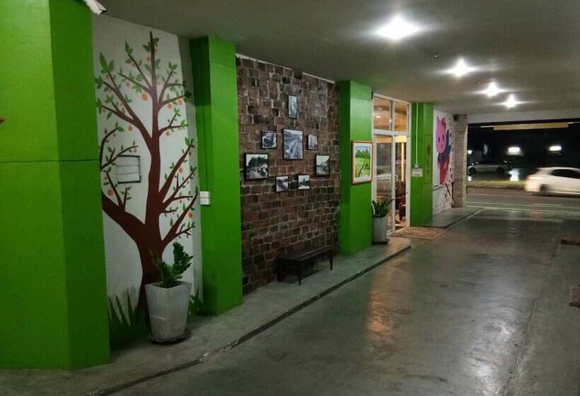 בית מלון כפרי S2s Queen Trang