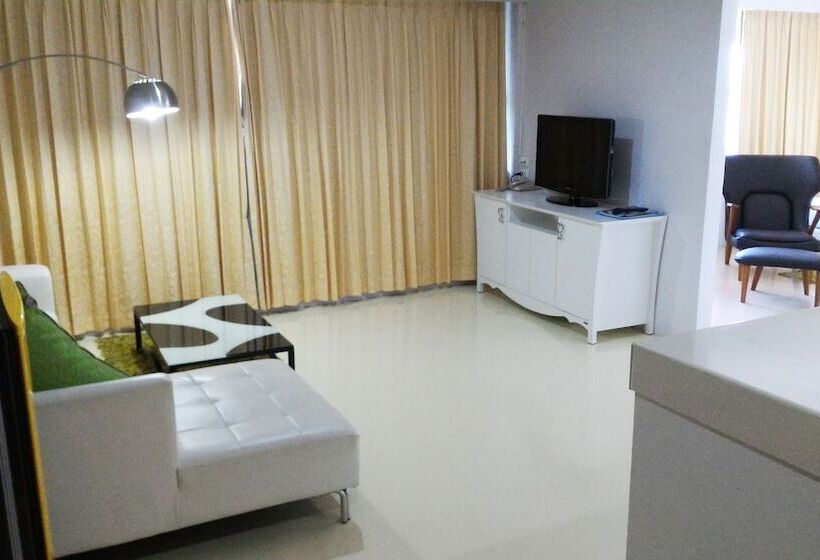 בית מלון כפרי S2s Queen Trang