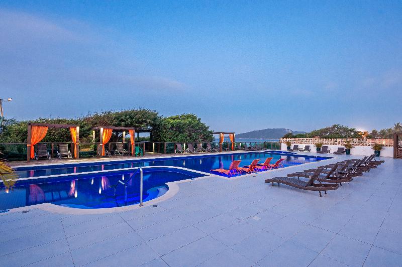 בית מלון כפרי Slaviero Ingleses Convention