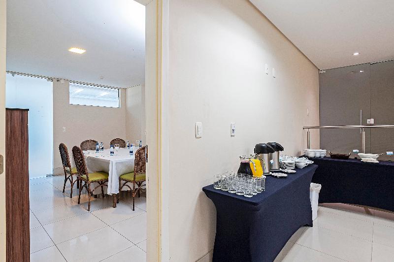 هتل Slaviero Ingleses Convention