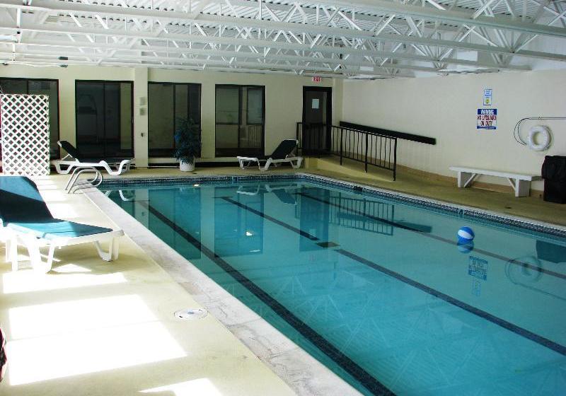 酒店 Snowblaze Resort & Athletic Club