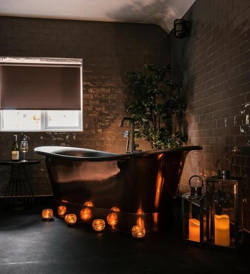 בית מלון כפרי South Causey Inn