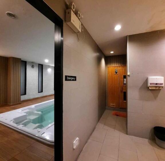 酒店 Sriracha Orchid