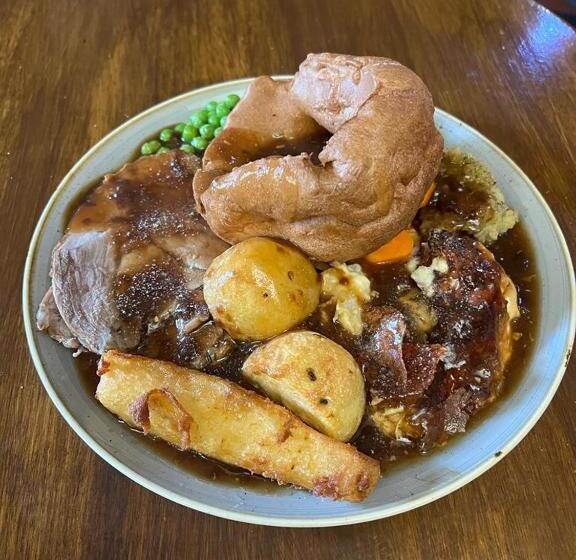 호텔 The Black Horse Inn