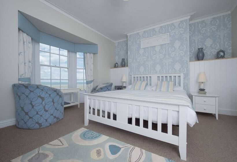 فندق The Boathouse