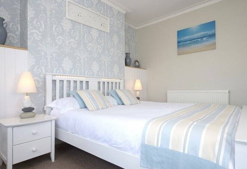 فندق The Boathouse