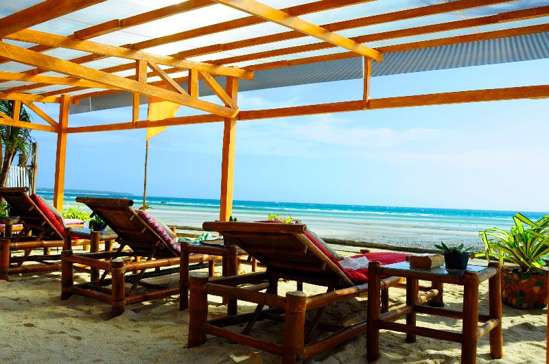 ホテル The Coral Blue Oriental Beach Villas And Suites