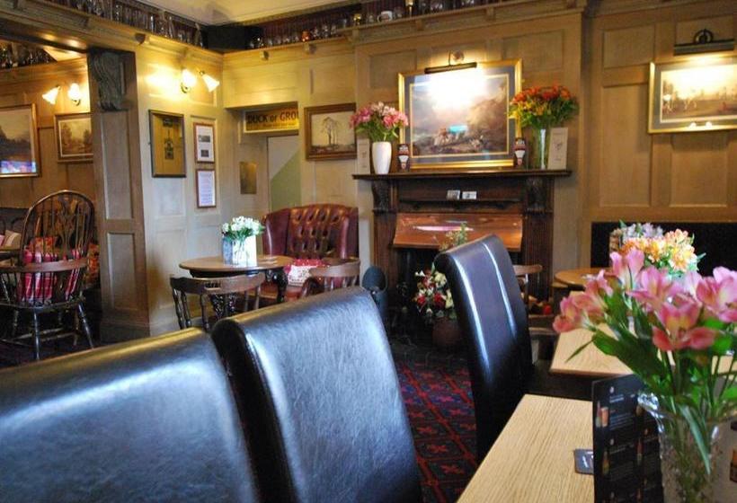 ホテル The Cross Keys