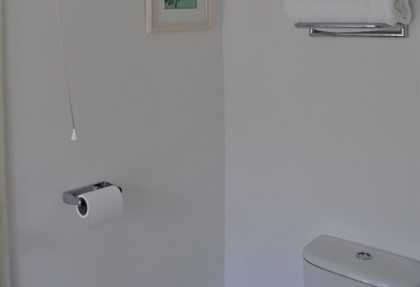 ホテル The Exeter Inn