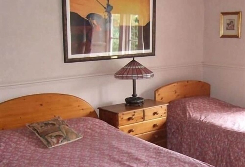 Отель Kinder Lodge