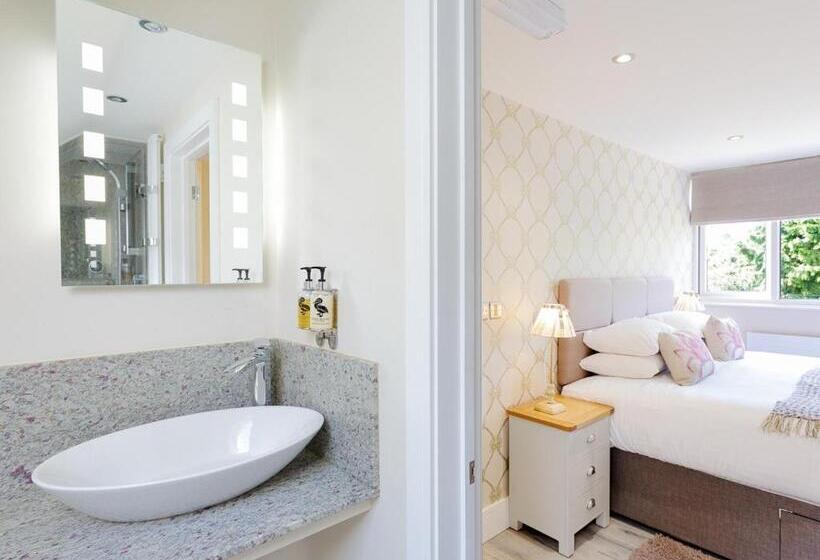 Отель The Orange Tree Thornham