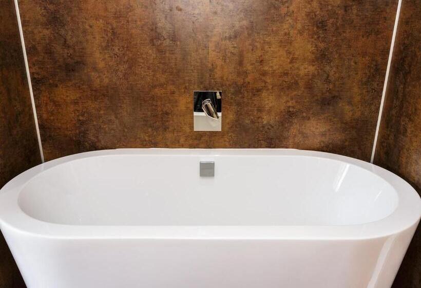 Отель The Orange Tree Thornham