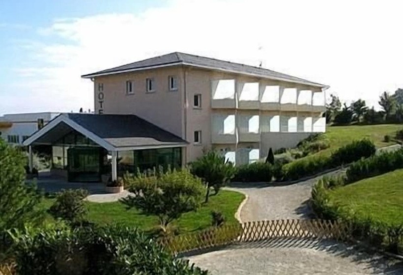 Отель The Originals City, Clos De L Orgerie ,château Gonthier