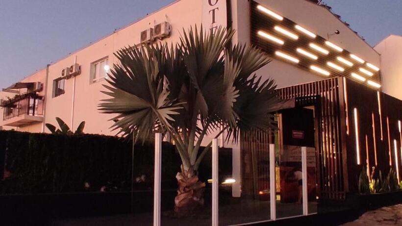 Отель Vespasiano