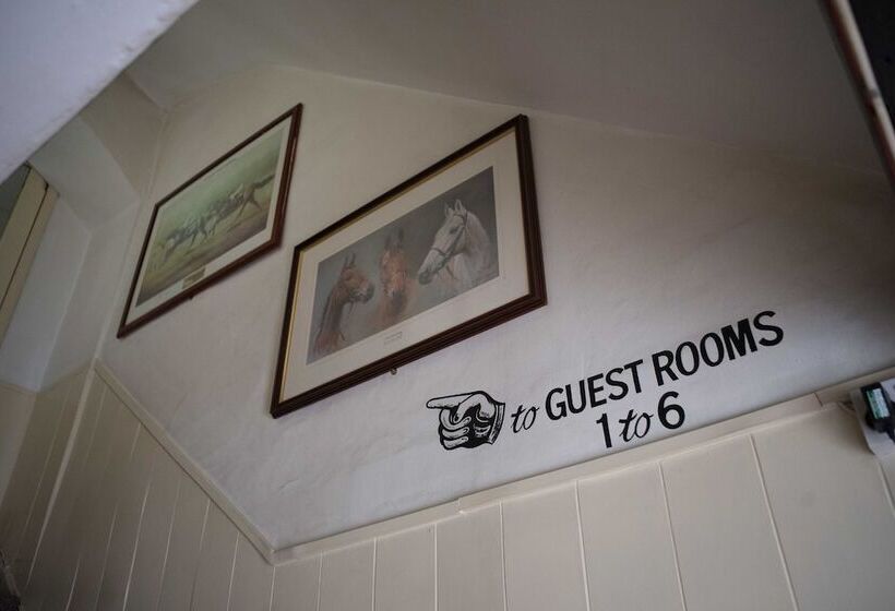 ホテル Village House Coaching Inn