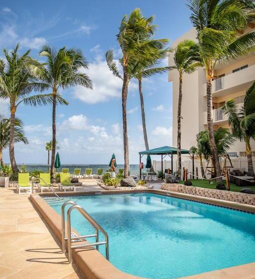 酒店 Windjammer Resort And Beach Club