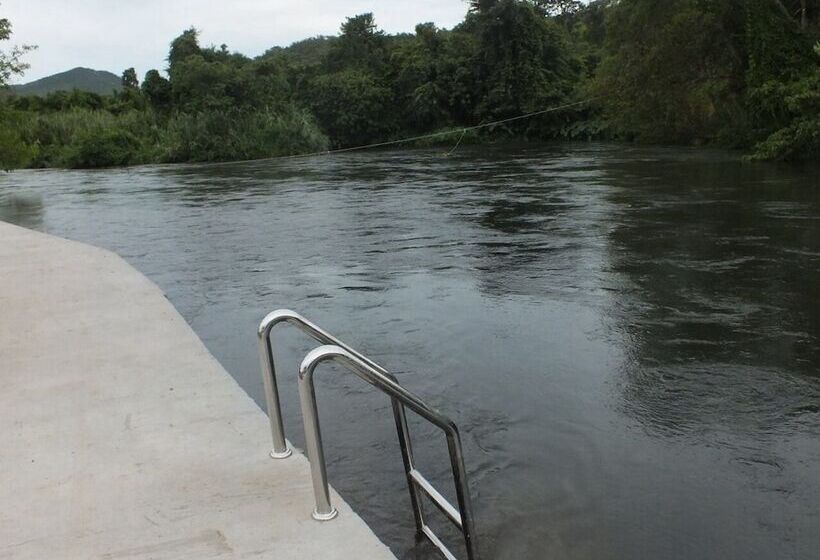 فندق Worawee Resort & Spa