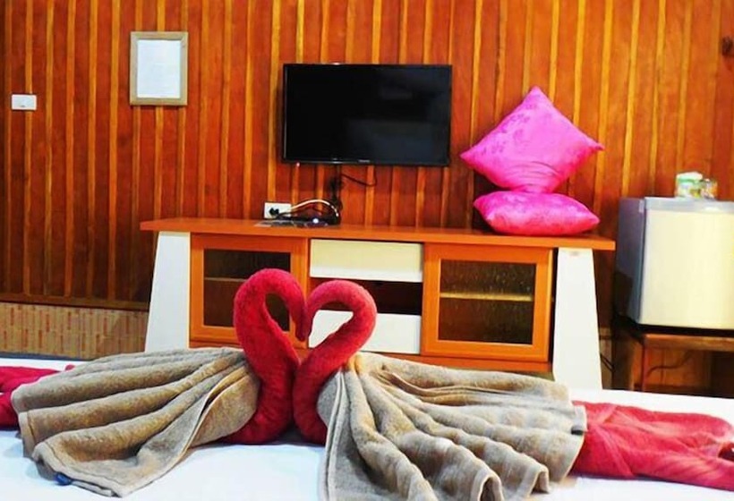 בית מלון כפרי Zanom Sunrise Beach Resort