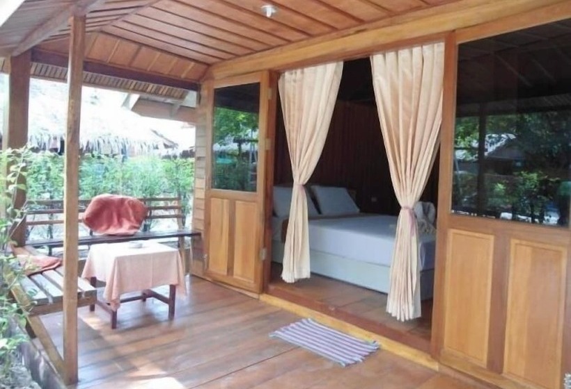 בית מלון כפרי Zanom Sunrise Beach Resort