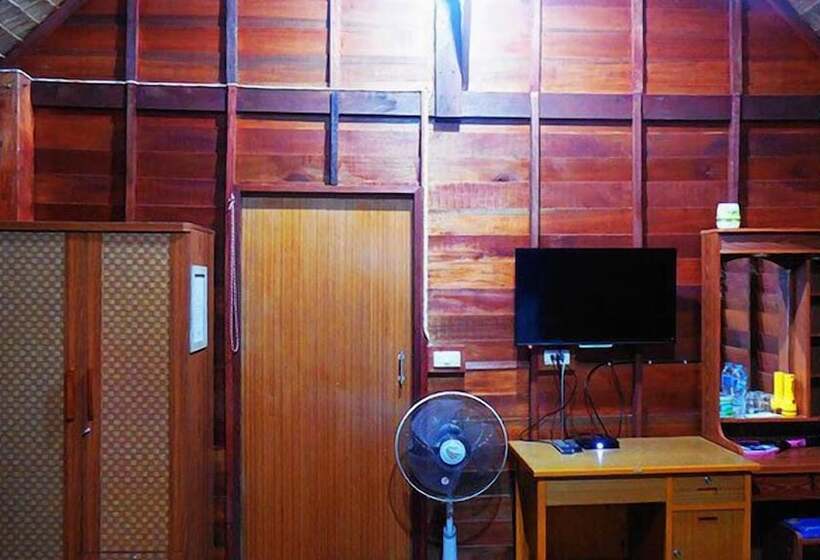 בית מלון כפרי Zanom Sunrise Beach Resort