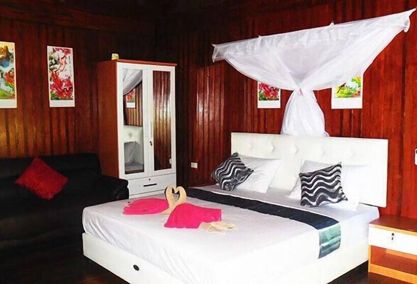 בית מלון כפרי Zanom Sunrise Beach Resort