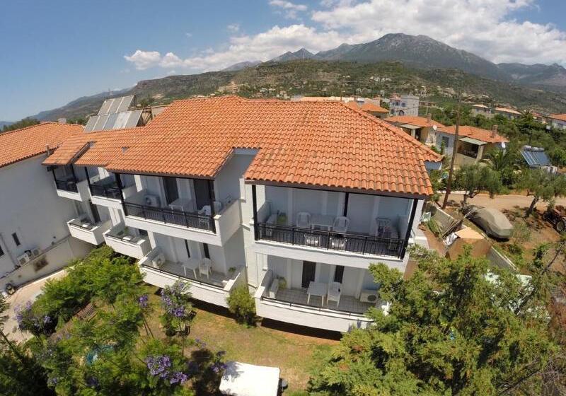 Kleopatra Traditional Hotel Apartments