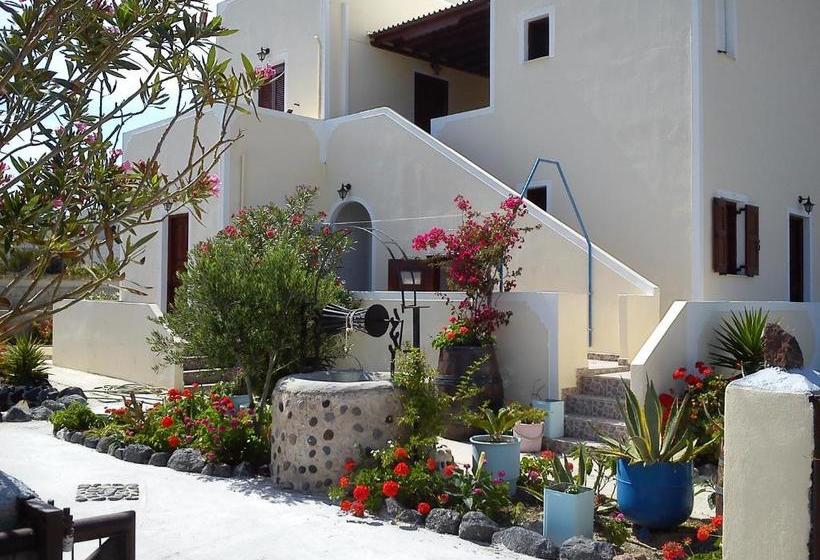 Marina's Studios