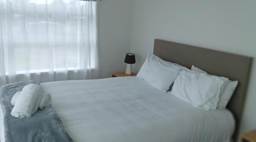 מוטל Carters By The Sea Beachside Studio Apartments