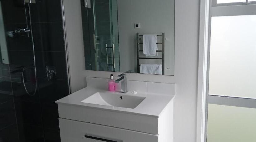 מוטל Carters By The Sea Beachside Studio Apartments