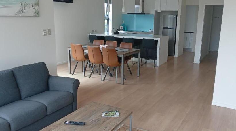 מוטל Carters By The Sea Beachside Studio Apartments