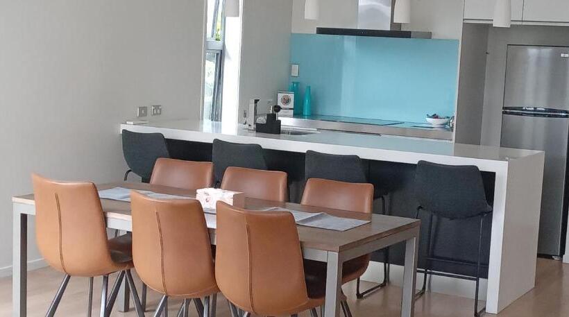 מוטל Carters By The Sea Beachside Studio Apartments