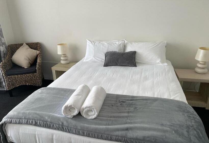 מוטל Carters By The Sea Beachside Studio Apartments