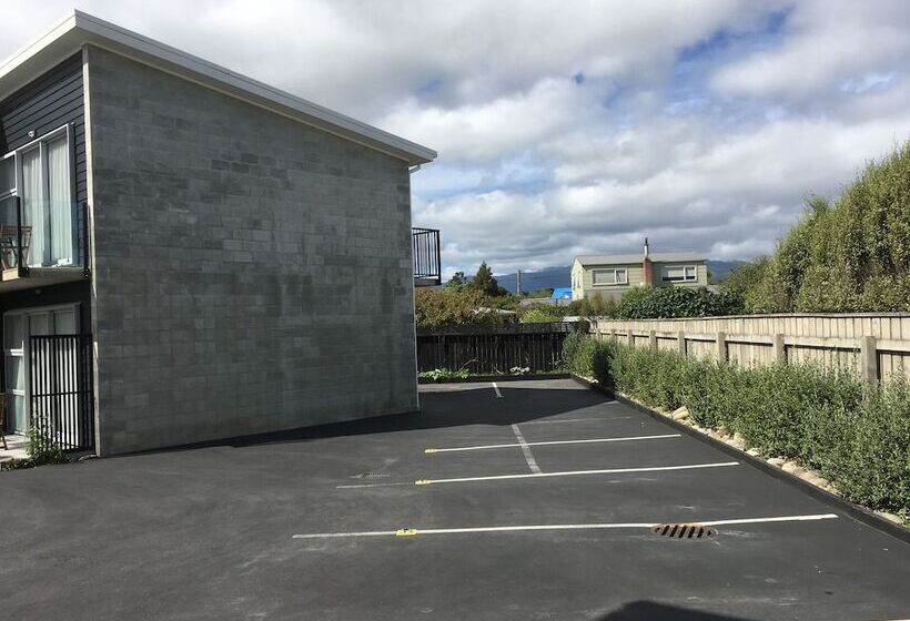 מוטל Carters By The Sea Beachside Studio Apartments