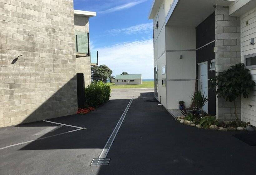 モーテル Carters By The Sea Beachside Studio Apartments