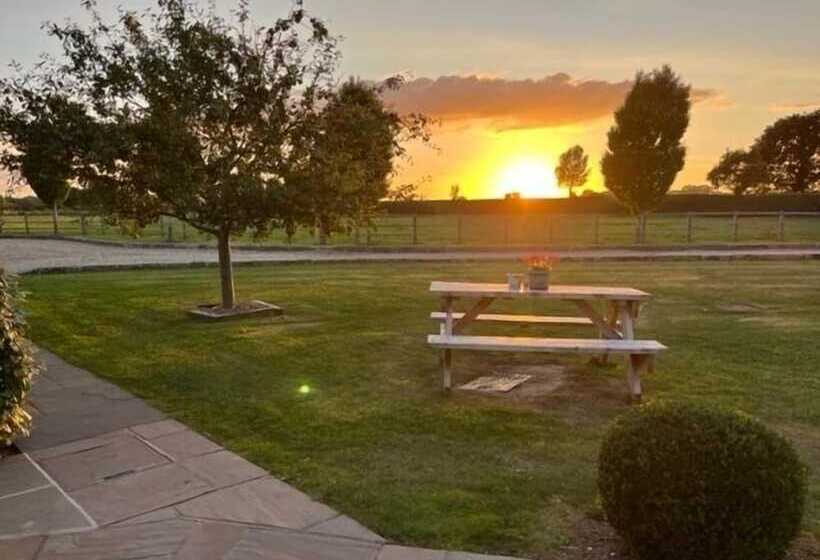 New Farm Cheshire B&b