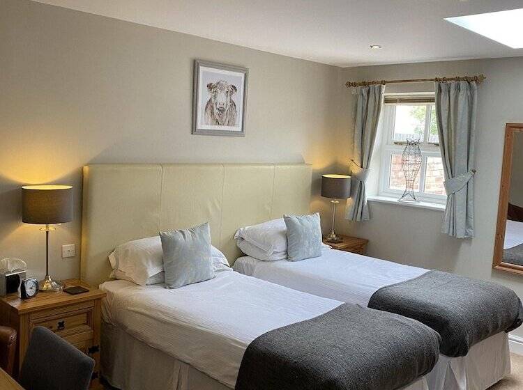 New Farm Cheshire B&b