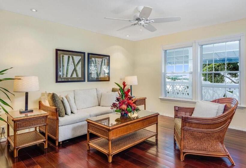 Ohia Kona Estates   An All Suites B&b