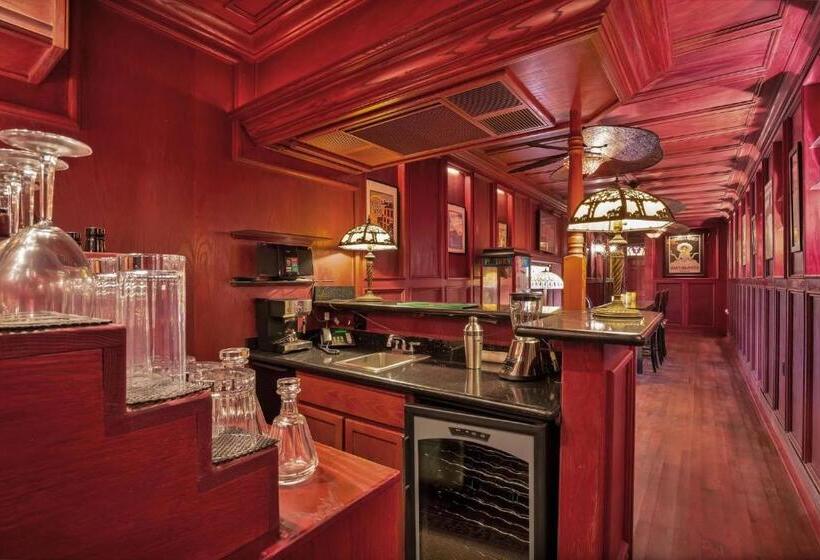 Ohia Kona Estates   An All Suites B&b