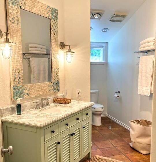 Ohia Kona Estates   An All Suites B&b