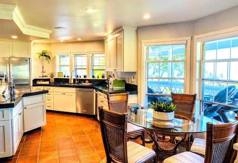 Ohia Kona Estates   An All Suites B&b