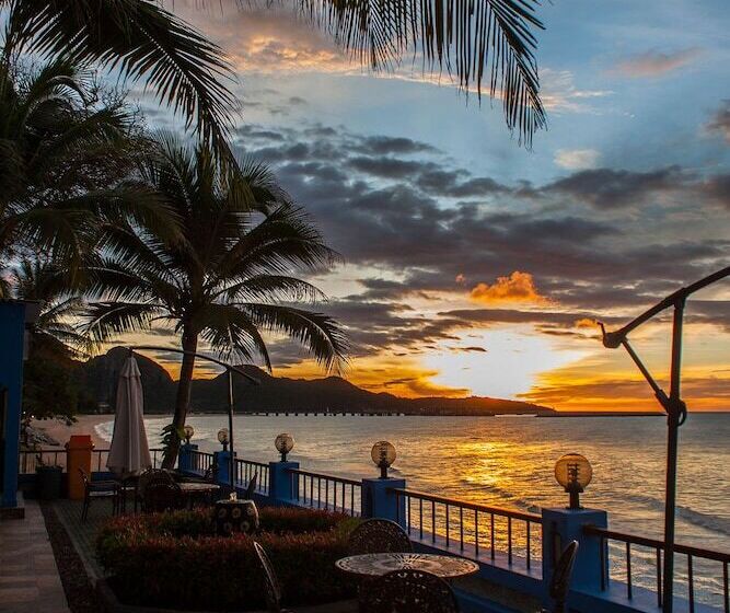 Pearl By The Sea Resort