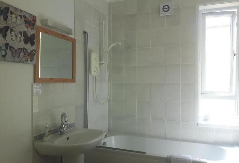 بنسيون Breken Guest House