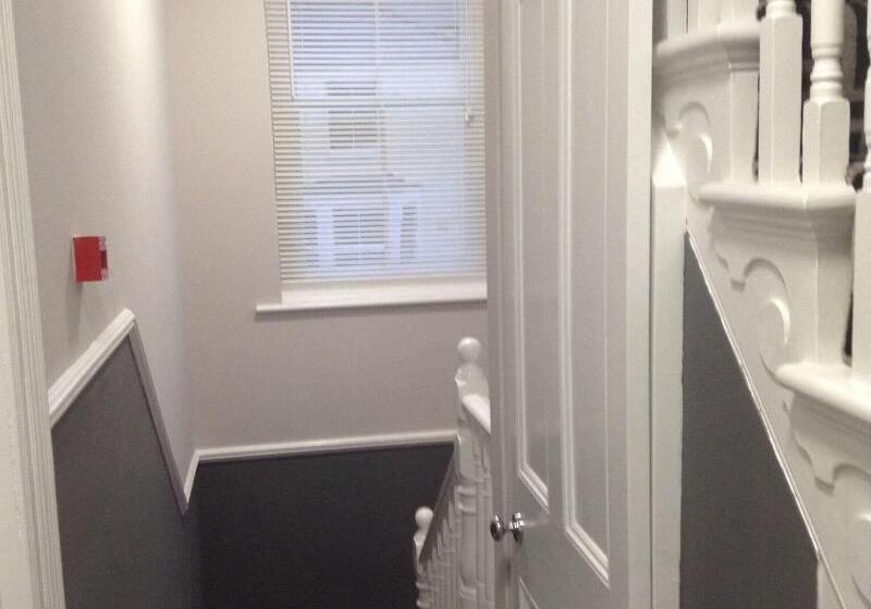 بنسيون Cassandra Guest House