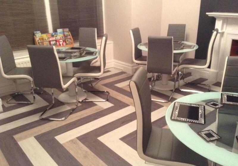 پانسیون Cassandra Guest House